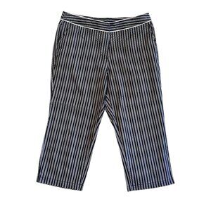 Venezia Black and White Stripe Capris